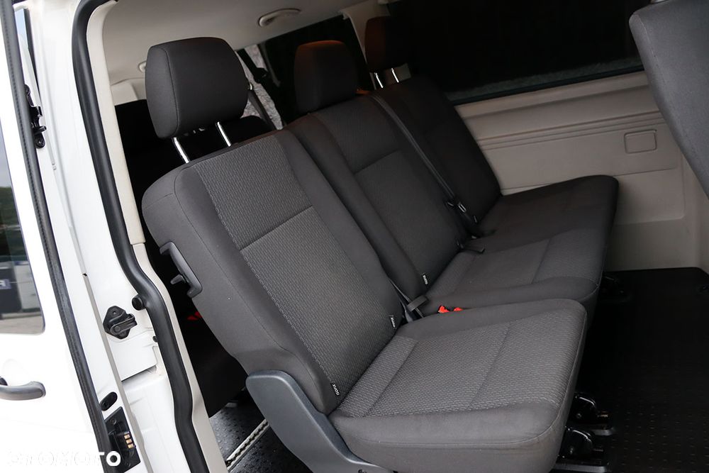 Volkswagen Caravelle 2.0 TDI L2 Comfortline - 27