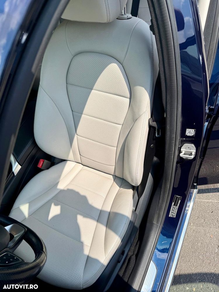 Mercedes-Benz C - 16