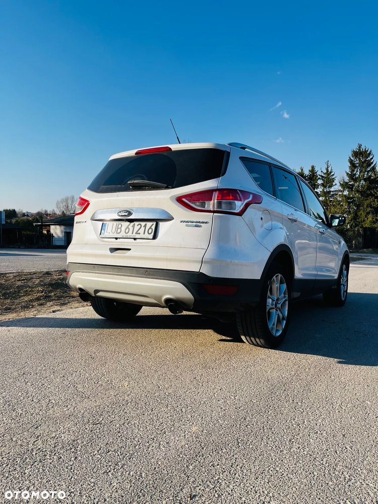 Ford Escape 2.0 EcoBoost AWD Titanium - 8