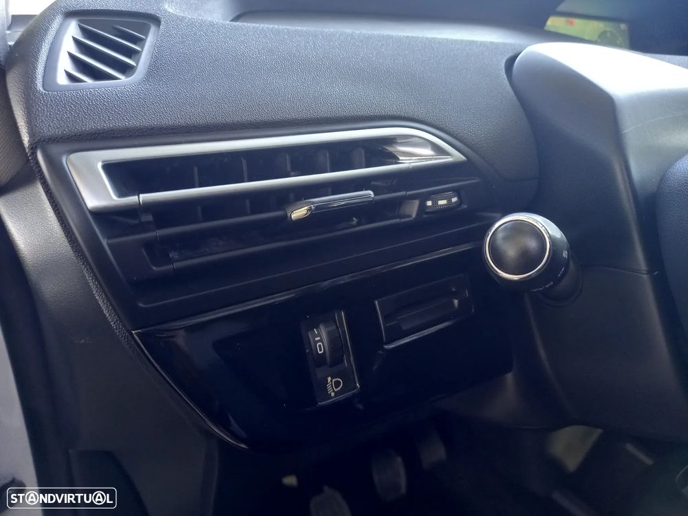 Citroën C4 Picasso - 13