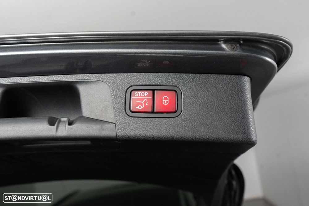 Mercedes-Benz E 220 d 4Matic All-Terrain - 30