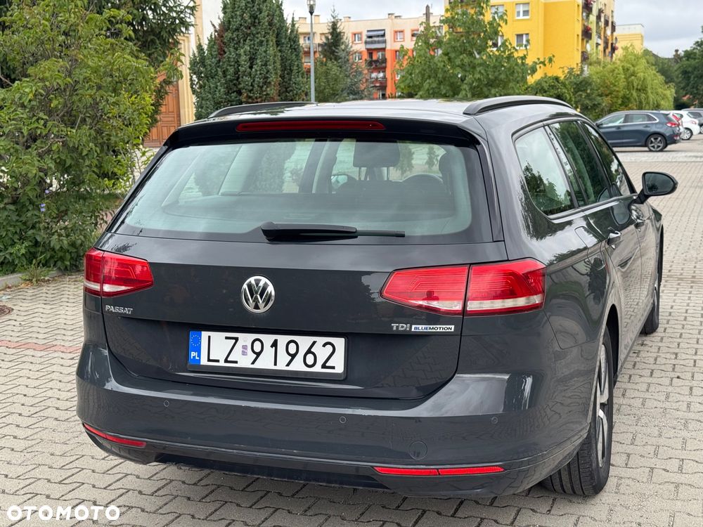 Volkswagen Passat 1.6 TDI BMT Trendline - 13