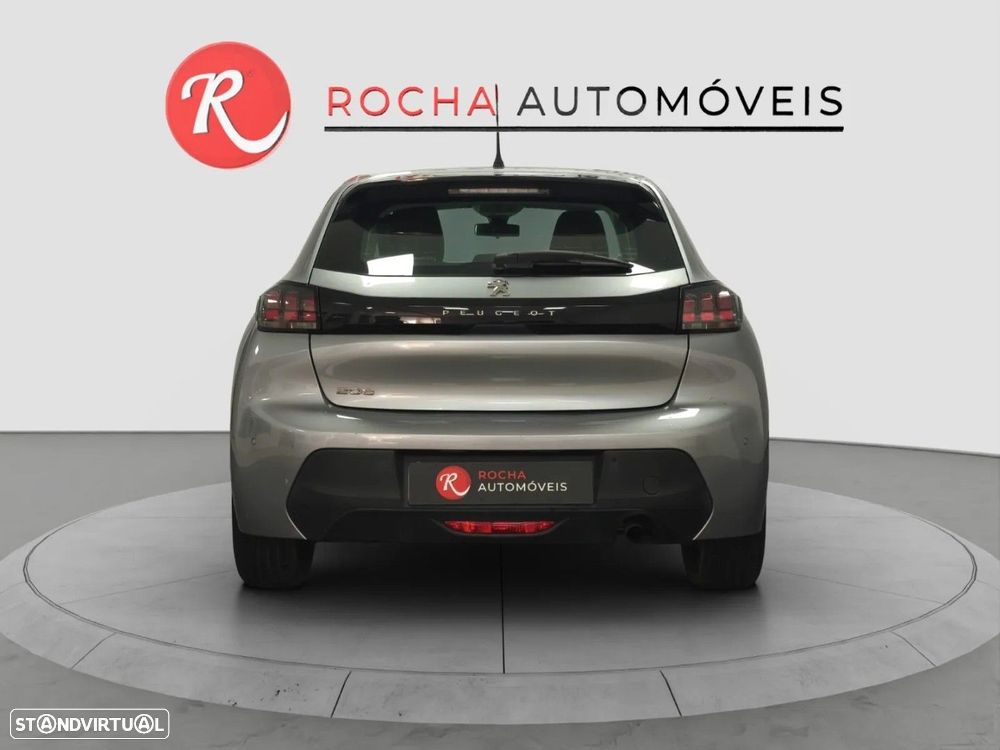 Peugeot 208 - 3
