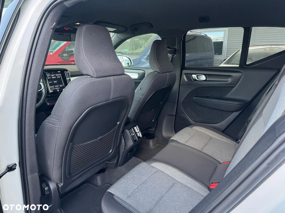 Volvo XC 40 T3 Momentum - 16