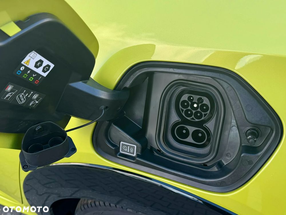 Peugeot 208 54kWh GT - 13