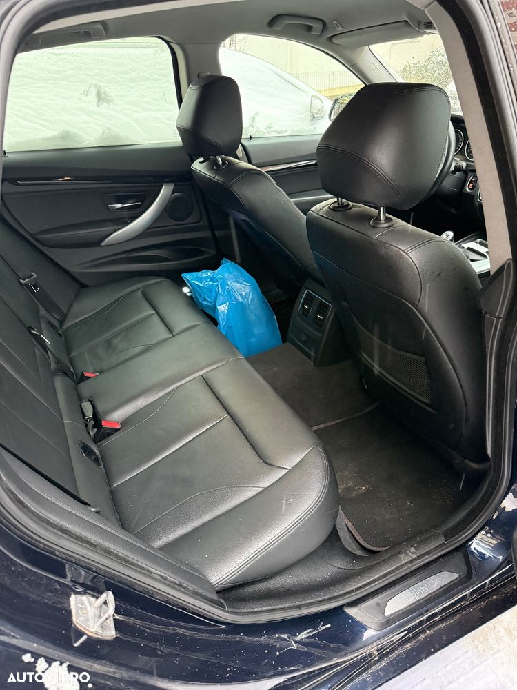 BMW Seria 3 320d Luxury Line - 10