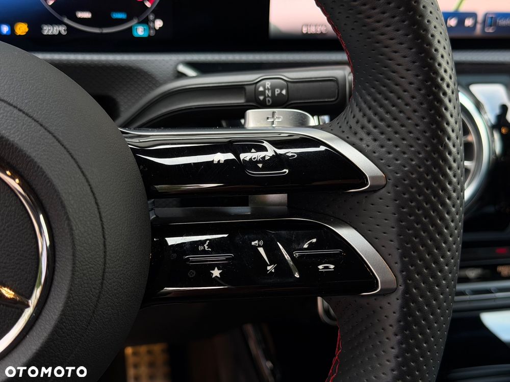 Mercedes-Benz CLA 220 AMG Line 7G-DCT - 22