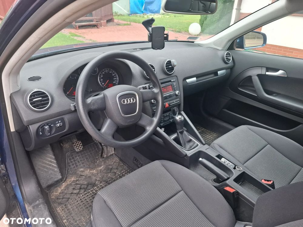 Audi A3 3-drzwiowe 1.6 Ambition - 3