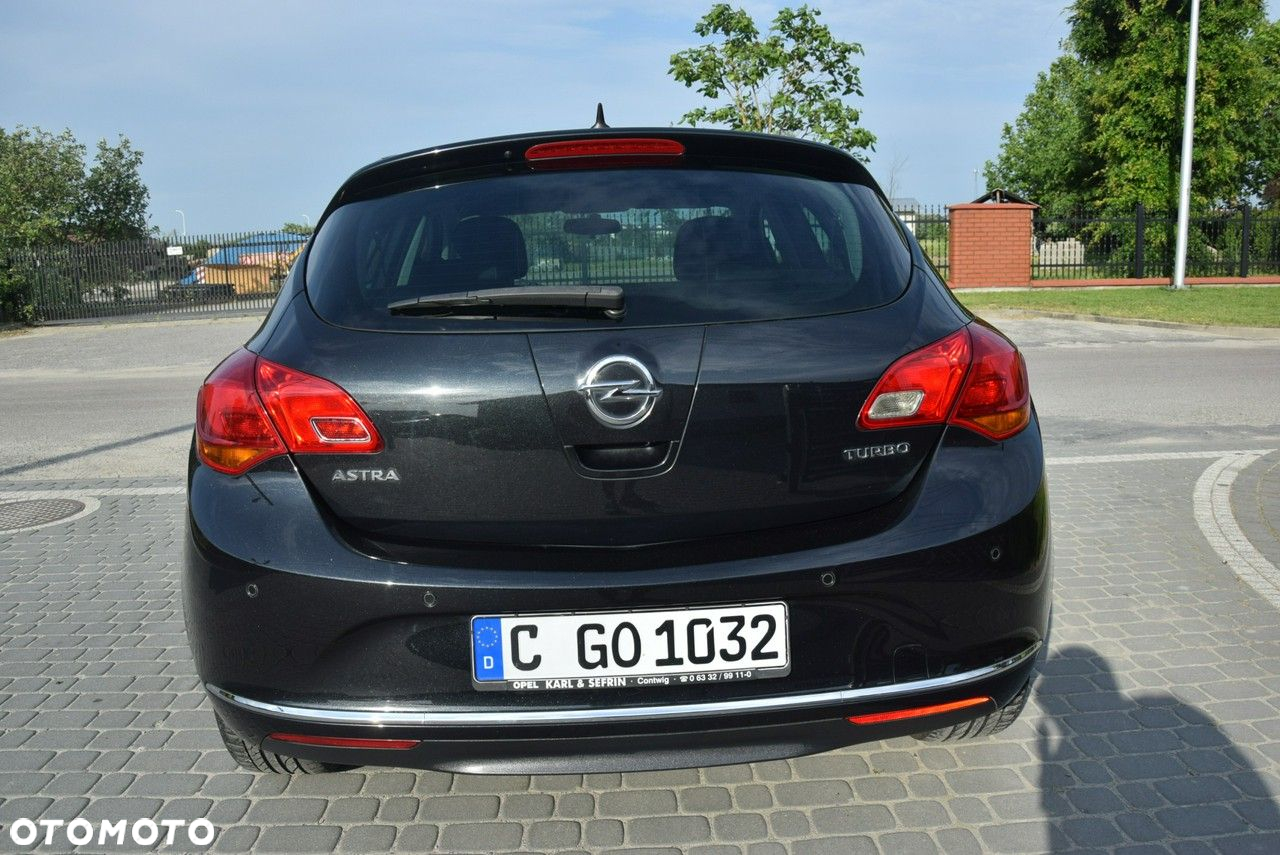 Opel Astra 1.4 Turbo 150 Jahre - 13