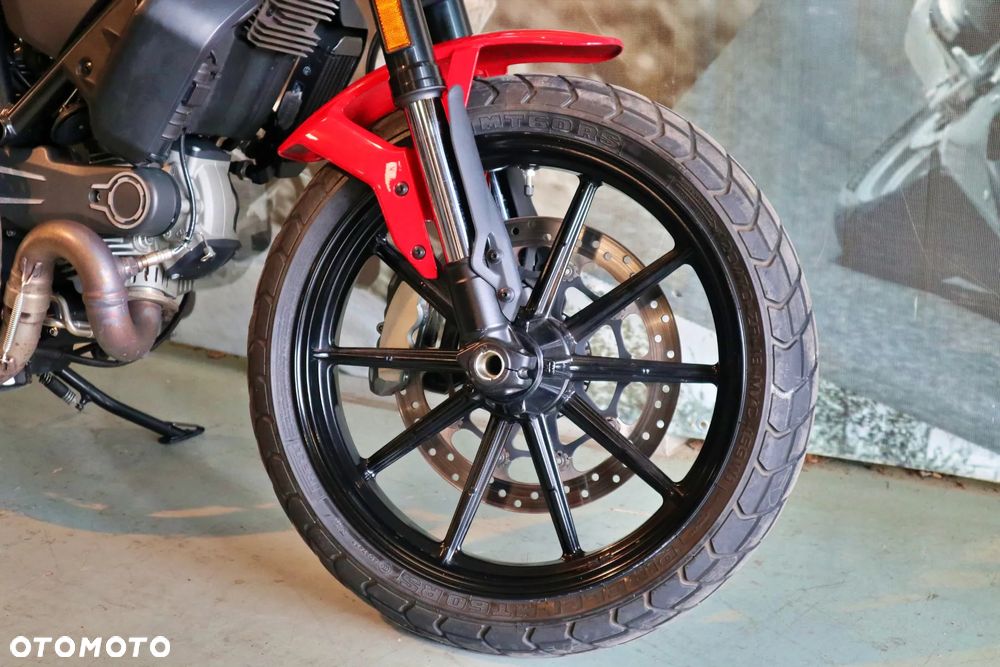 Ducati Scrambler - 13