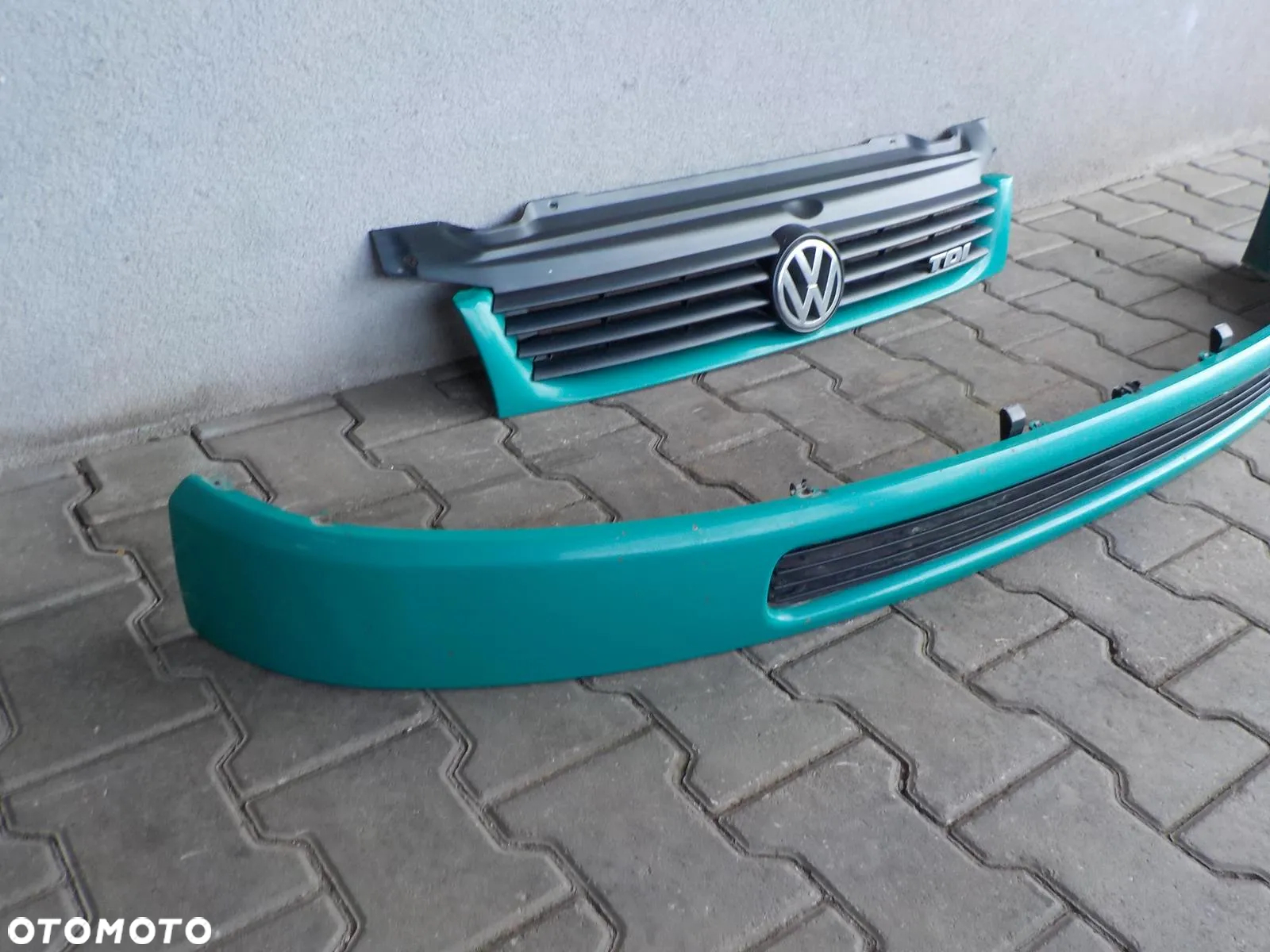 VW T4 CARAVELLE LIFT GRILL ATRAPA PAS PRZEDNI - 3