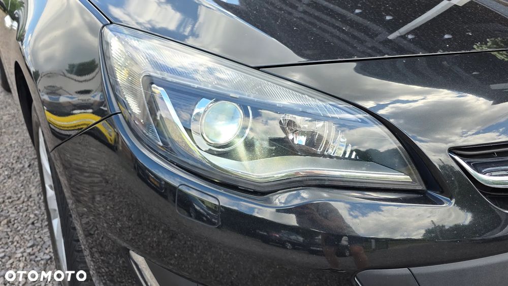 Opel Astra 1.4 T Cosmo EU6 - 18