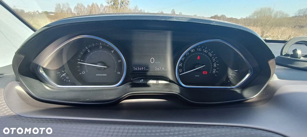Peugeot 2008 e-HDi FAP 92 STOP & START Allure - 37