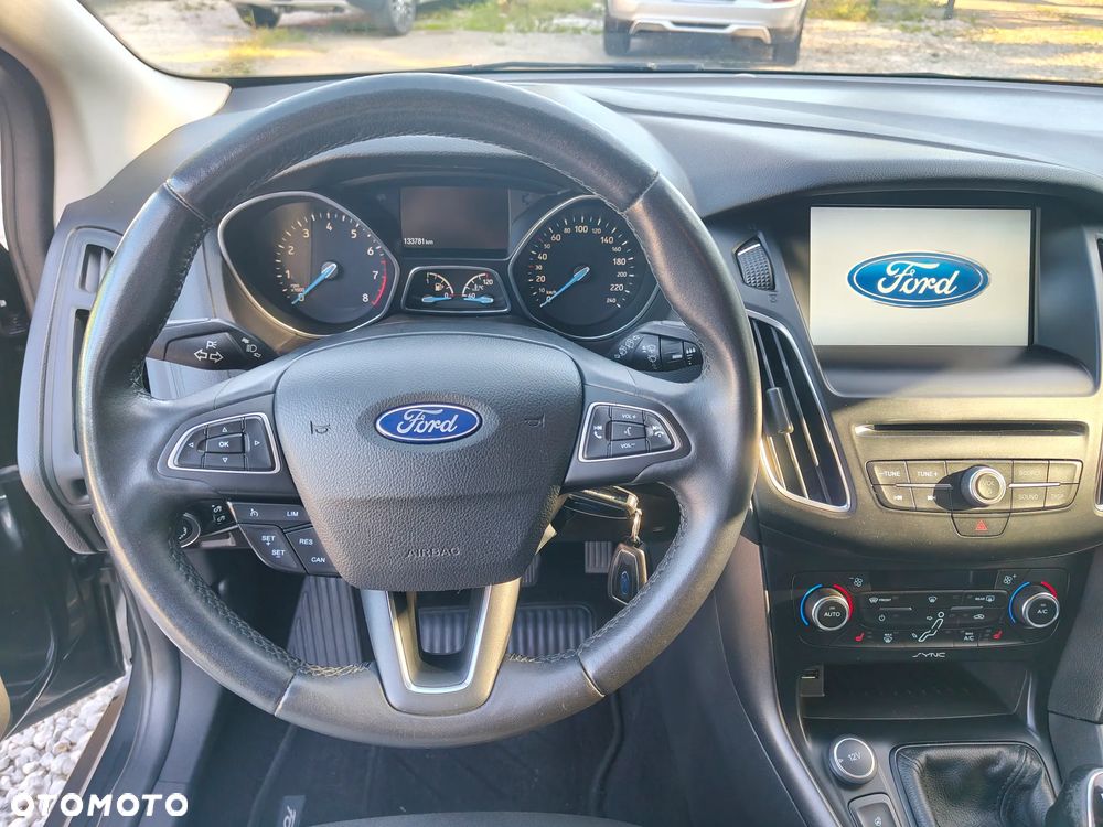 Ford Focus - 19