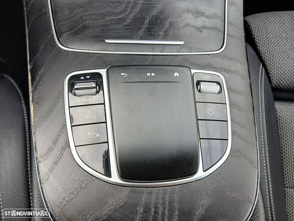 Mercedes-Benz E 300 de Avantgarde - 28