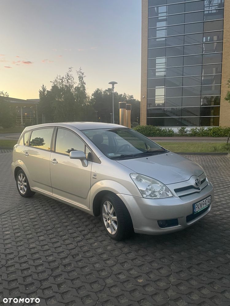 Toyota Corolla Verso 1.8 Prestige + 7os MM - 1