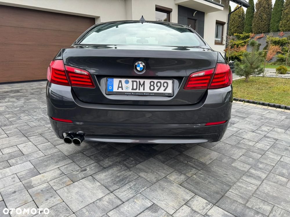 BMW Seria 5 520i - 6