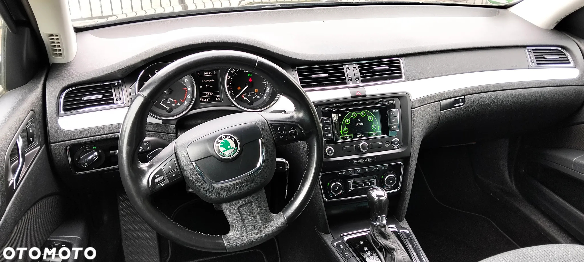 Skoda Superb Combi 2.0 TDI DSG Exclusive - 27