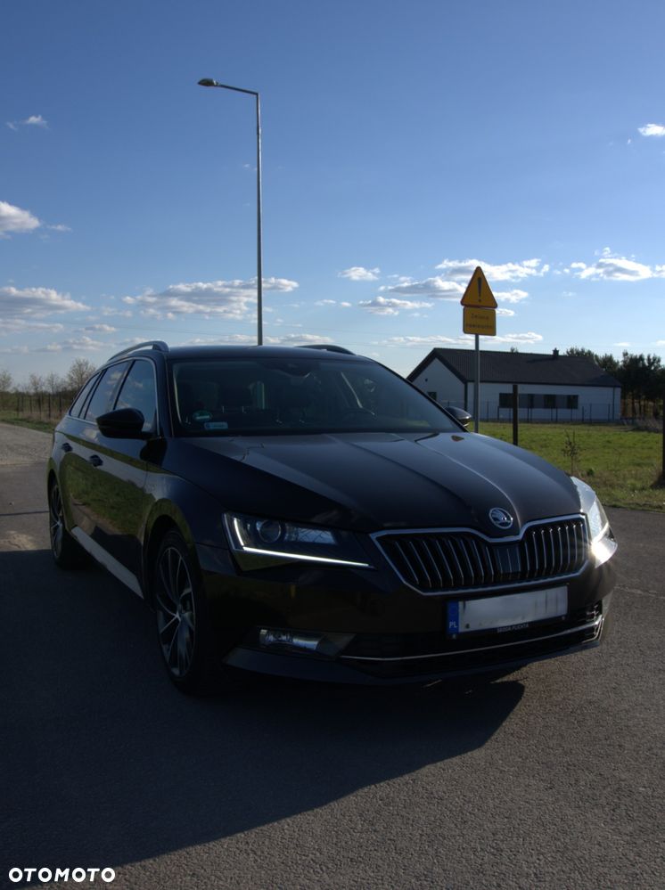 Skoda Superb 2.0 TSI L&K DSG - 2