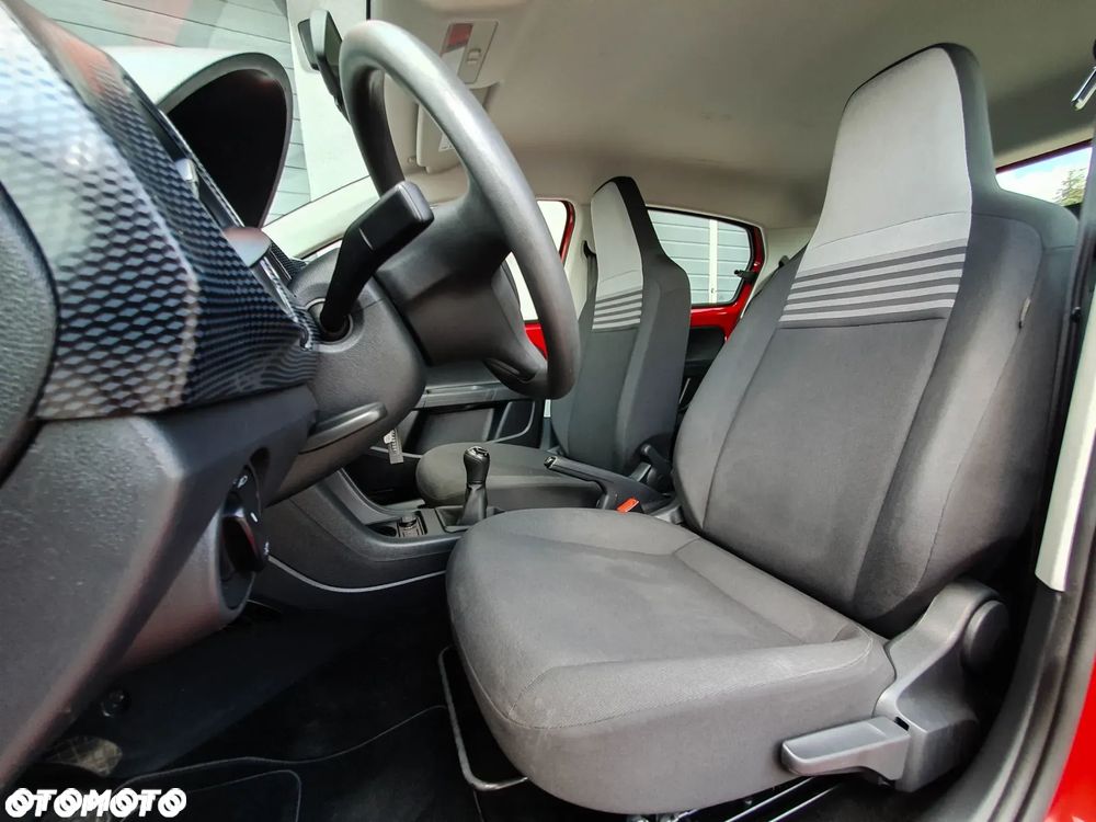 Volkswagen up! - 24