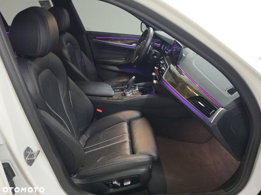 BMW Seria 5 530i xDrive M Sport sport - 10