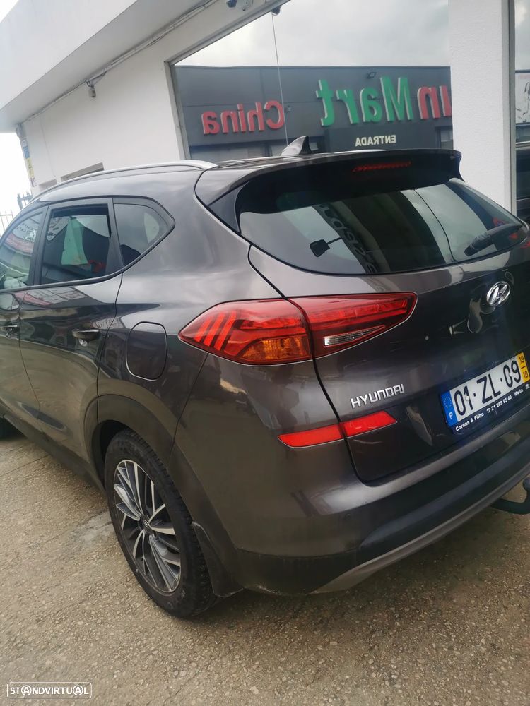 Hyundai Tucson 1.6 CRDi Premium +P.Pele+P.Style - 9