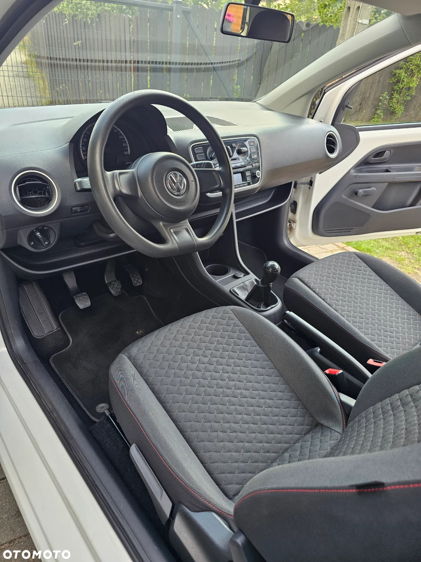 Volkswagen up! 1.0 move - 10