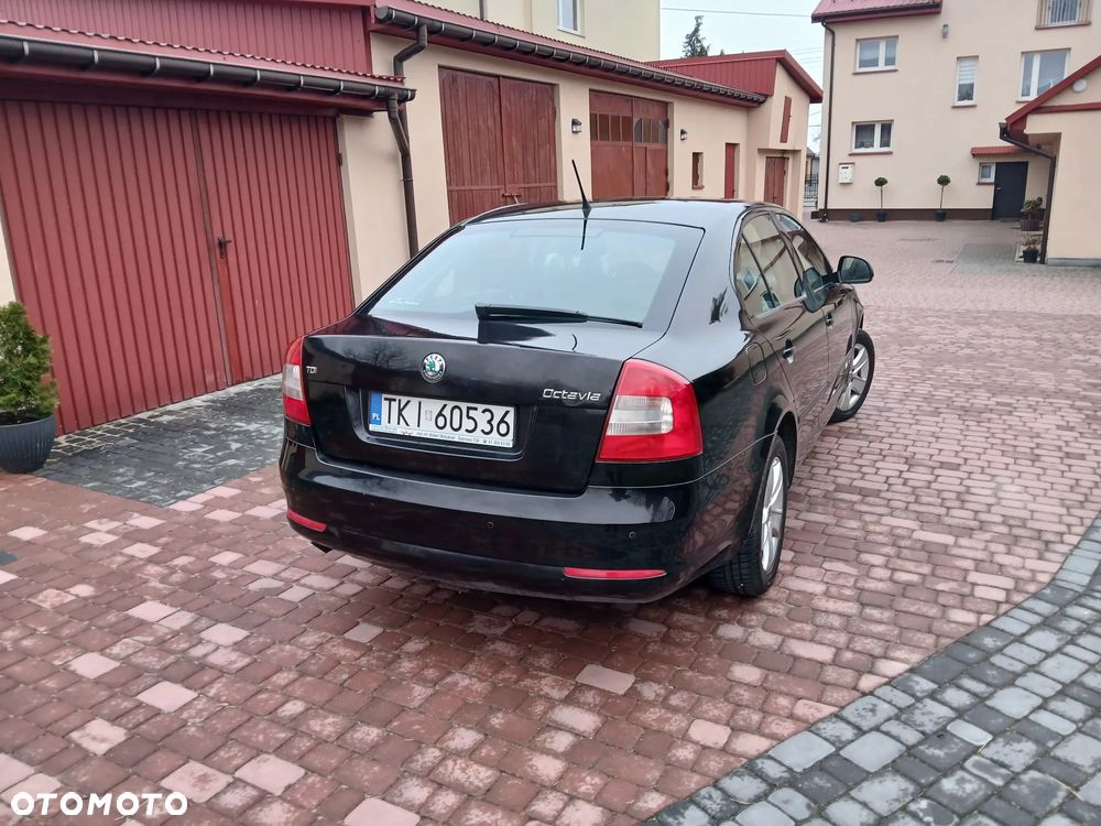 Skoda Octavia 2.0 TDI DPF Elegance - 5
