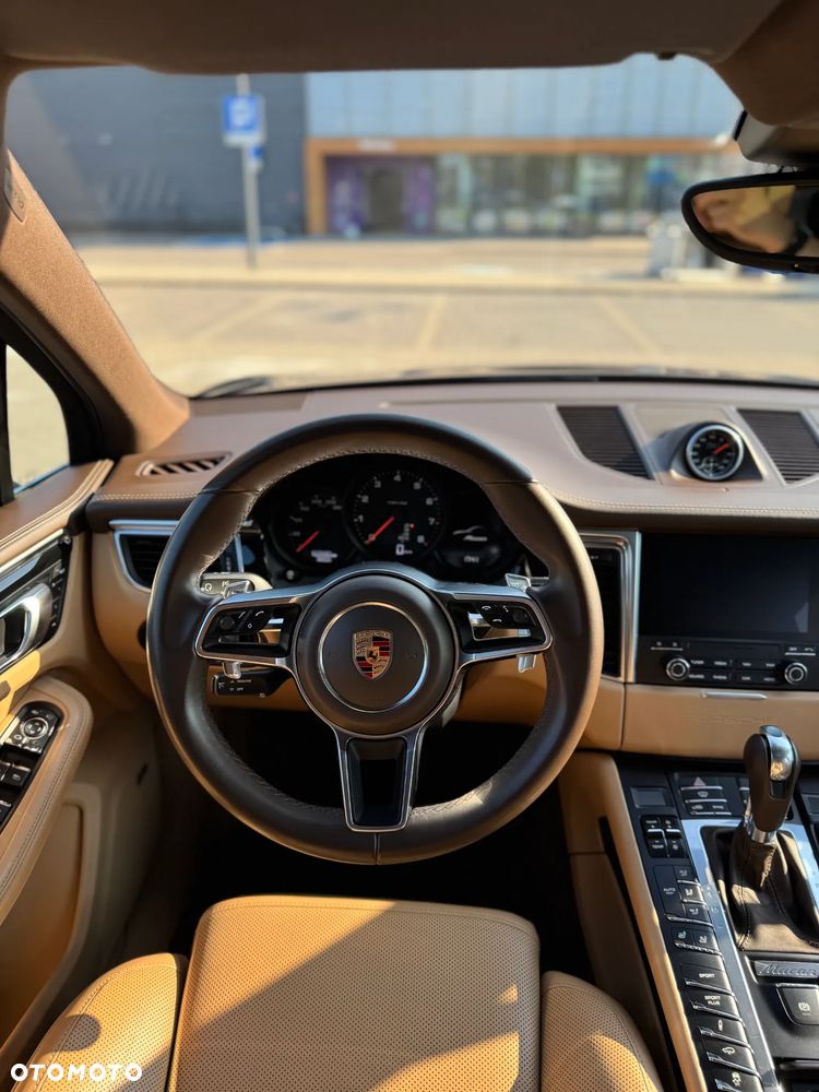 Porsche Macan - 15