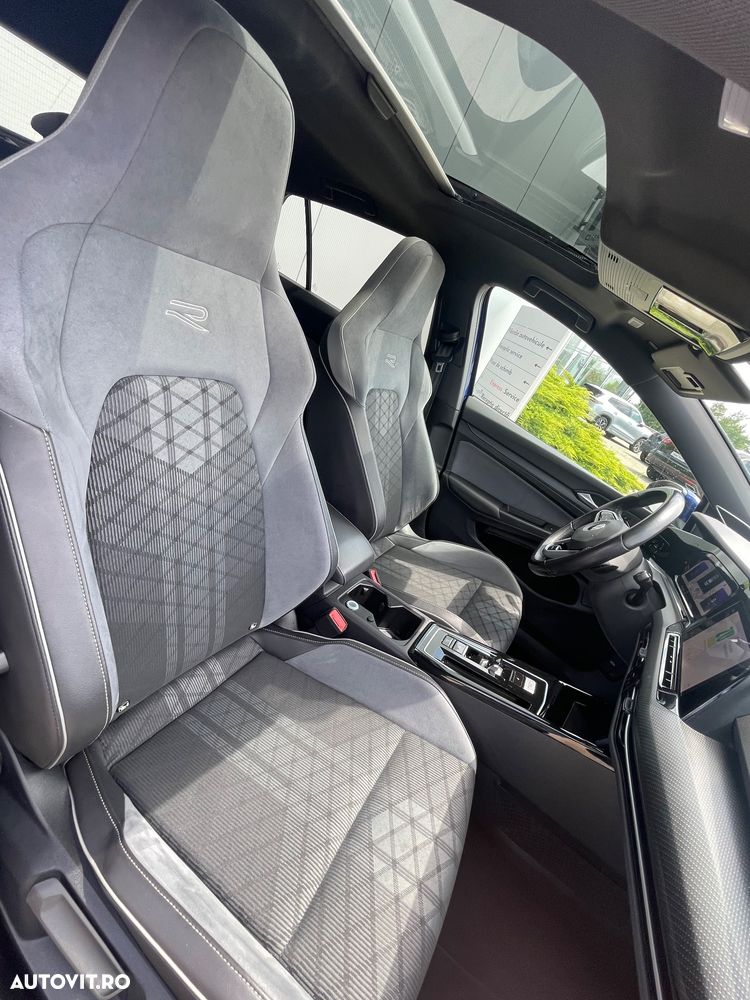 Volkswagen Golf - 17