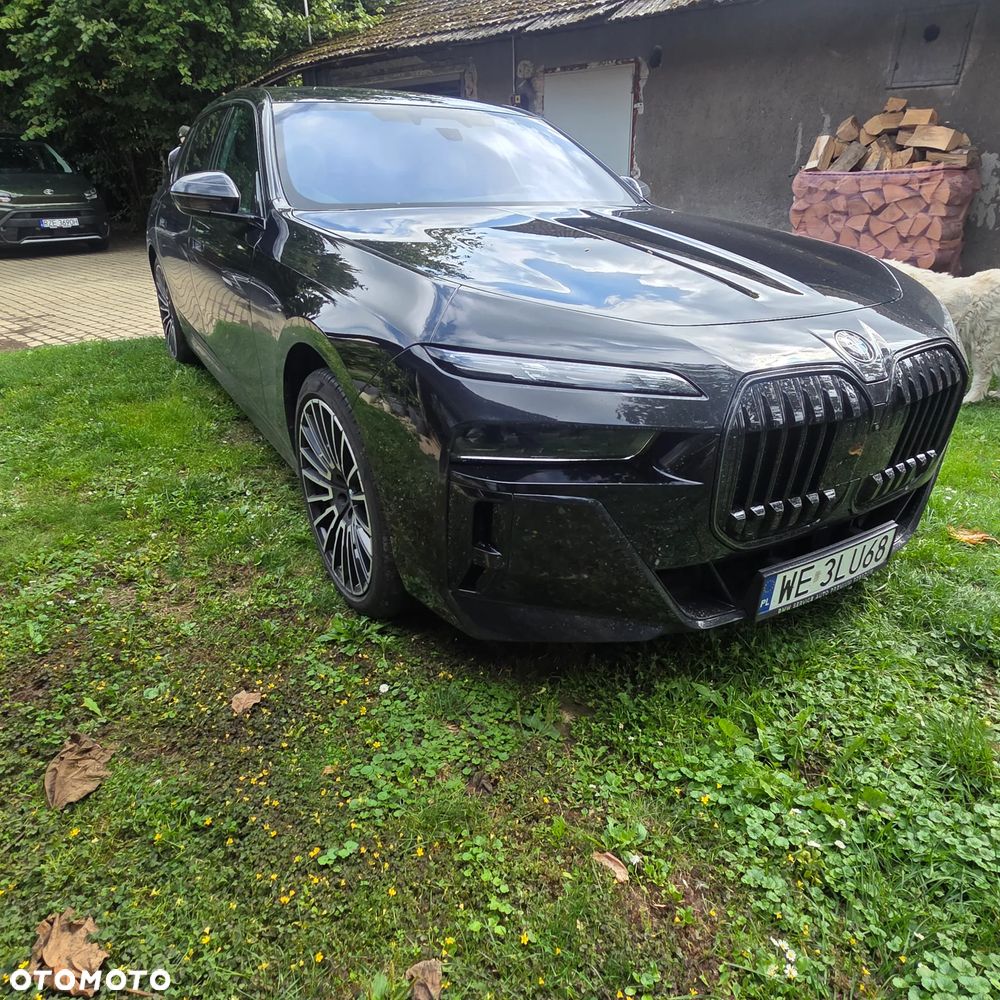 BMW Seria 7 740d xDrive mHEV Individual Edition sport - 2