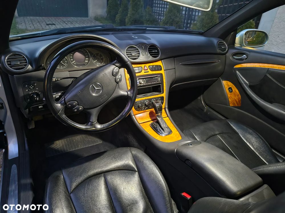Mercedes-Benz CLK - 8