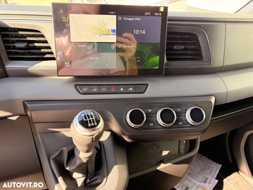 Nissan Interstar - 10