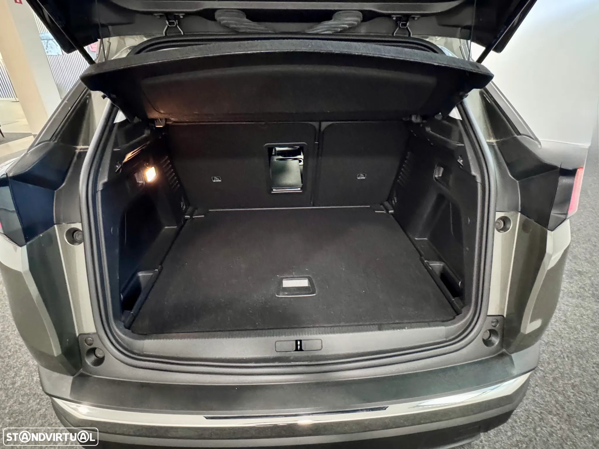 Peugeot 3008 1.5 BlueHDi Allure - 18