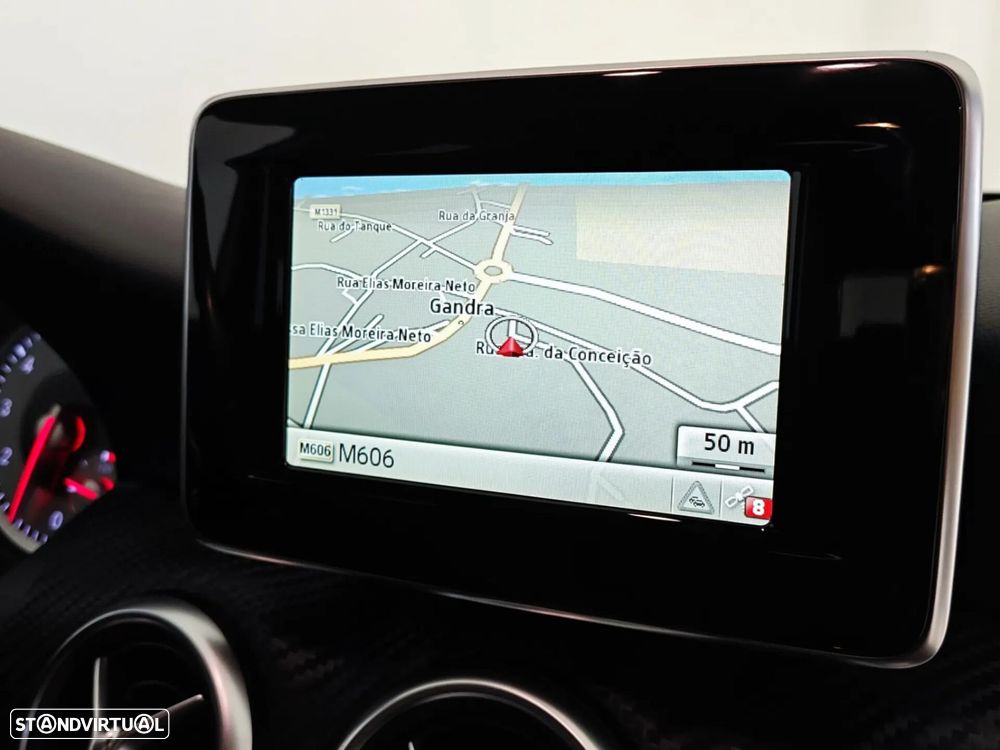 Mercedes-Benz A 180 (BlueEFFICIENCY) 7G-DCT AMG Sport - 23