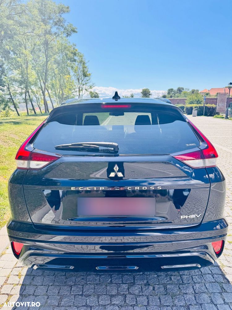 Mitsubishi Eclipse-Cross - 9