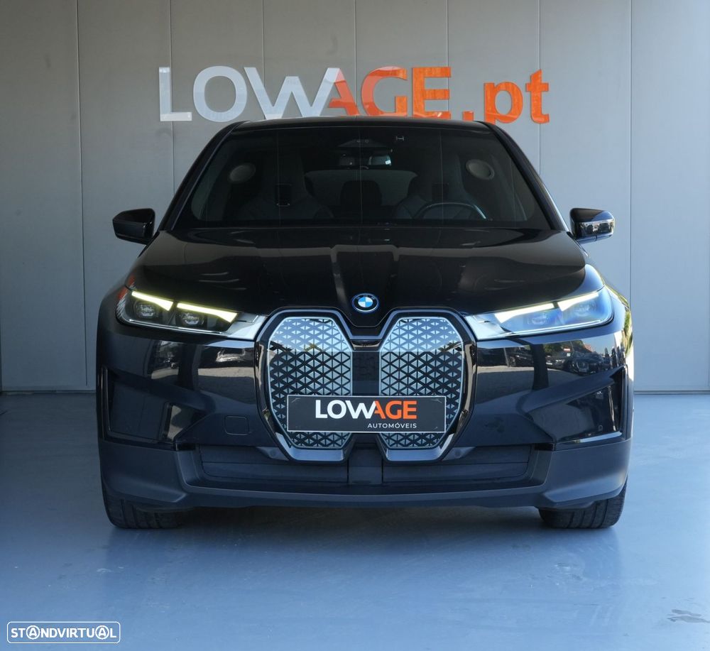 BMW iX xDrive 40 Pack Desportivo - 8