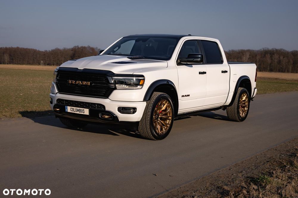 RAM 1500 Crew Cab Shortbed Bighorn - 31