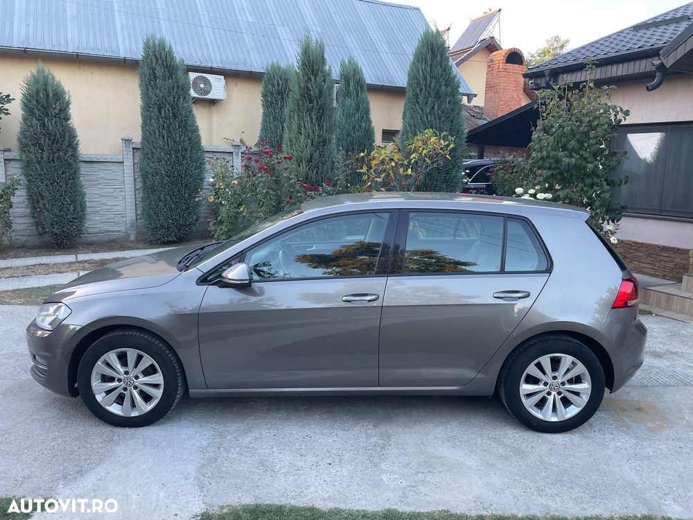 Volkswagen Golf - 3