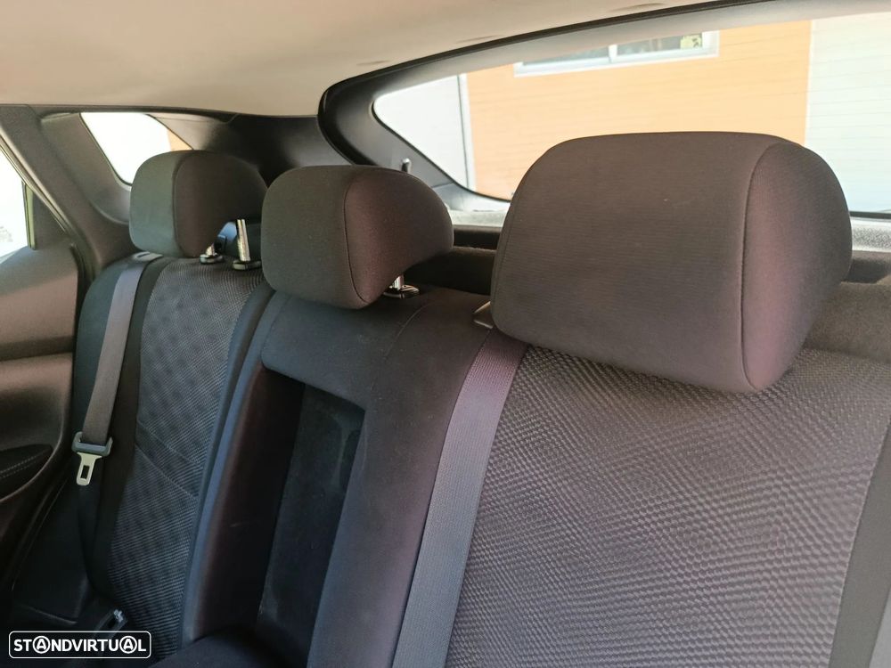 Nissan Qashqai 1.5 dCi N-Connecta - 38