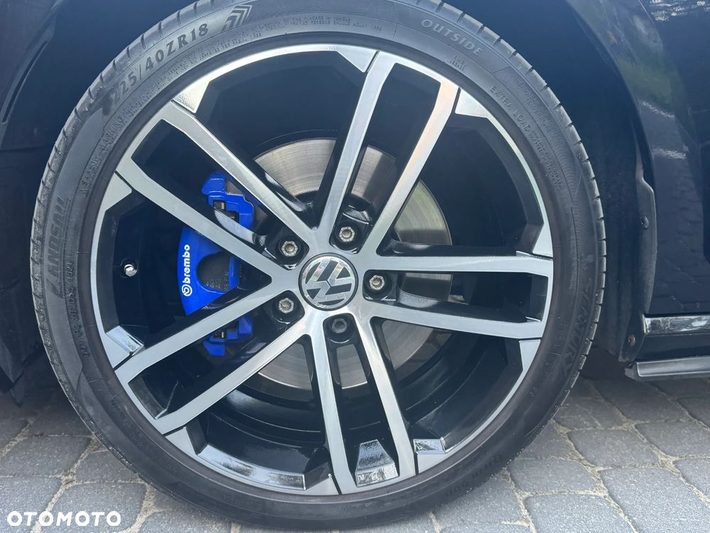 Volkswagen Golf - 25