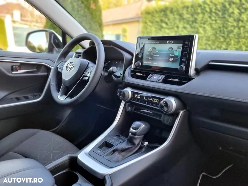 Toyota RAV4 - 7