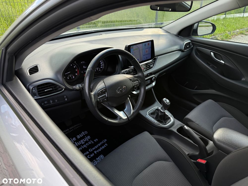 Hyundai i30 1.5 DPI Classic + - 18
