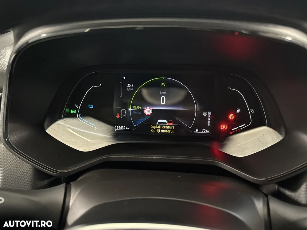 Renault Clio - 11