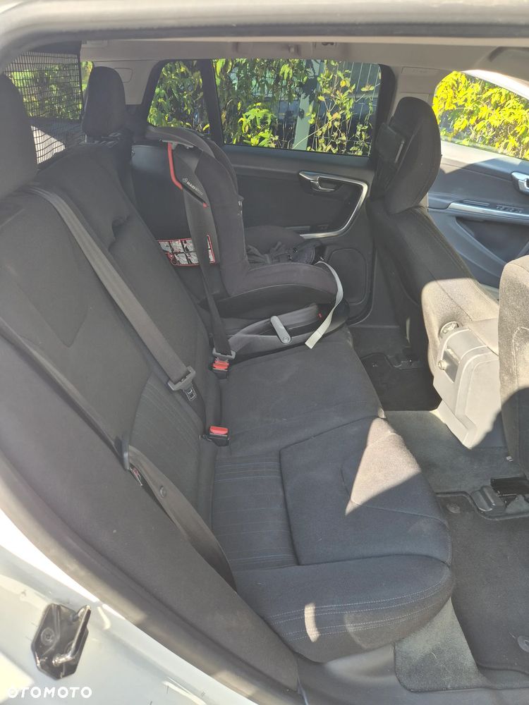 Volvo V60 D2 - 12