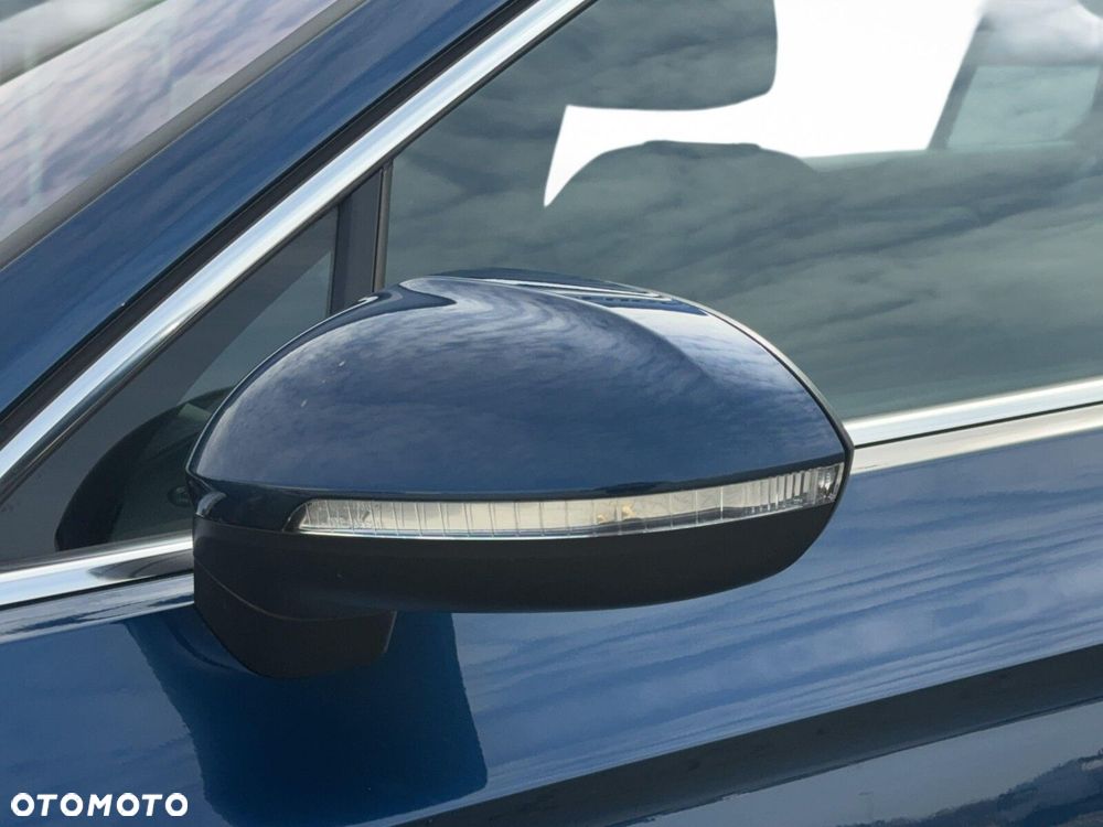 Volkswagen Passat 2.0 TSI Elegance DSG - 9