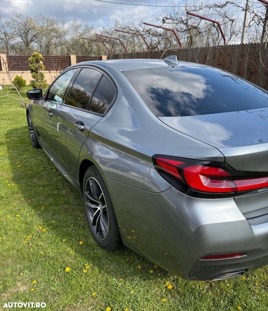 BMW Seria 5 520d xDrive AT MHEV - 13