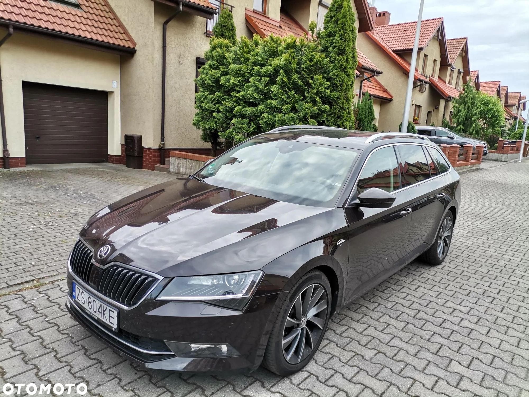 Skoda Superb 2.0 TDI 4x4 L&K DSG - 1