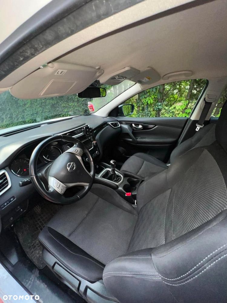 Nissan Qashqai 1.2 DIG-T N-Connecta EU6 - 7