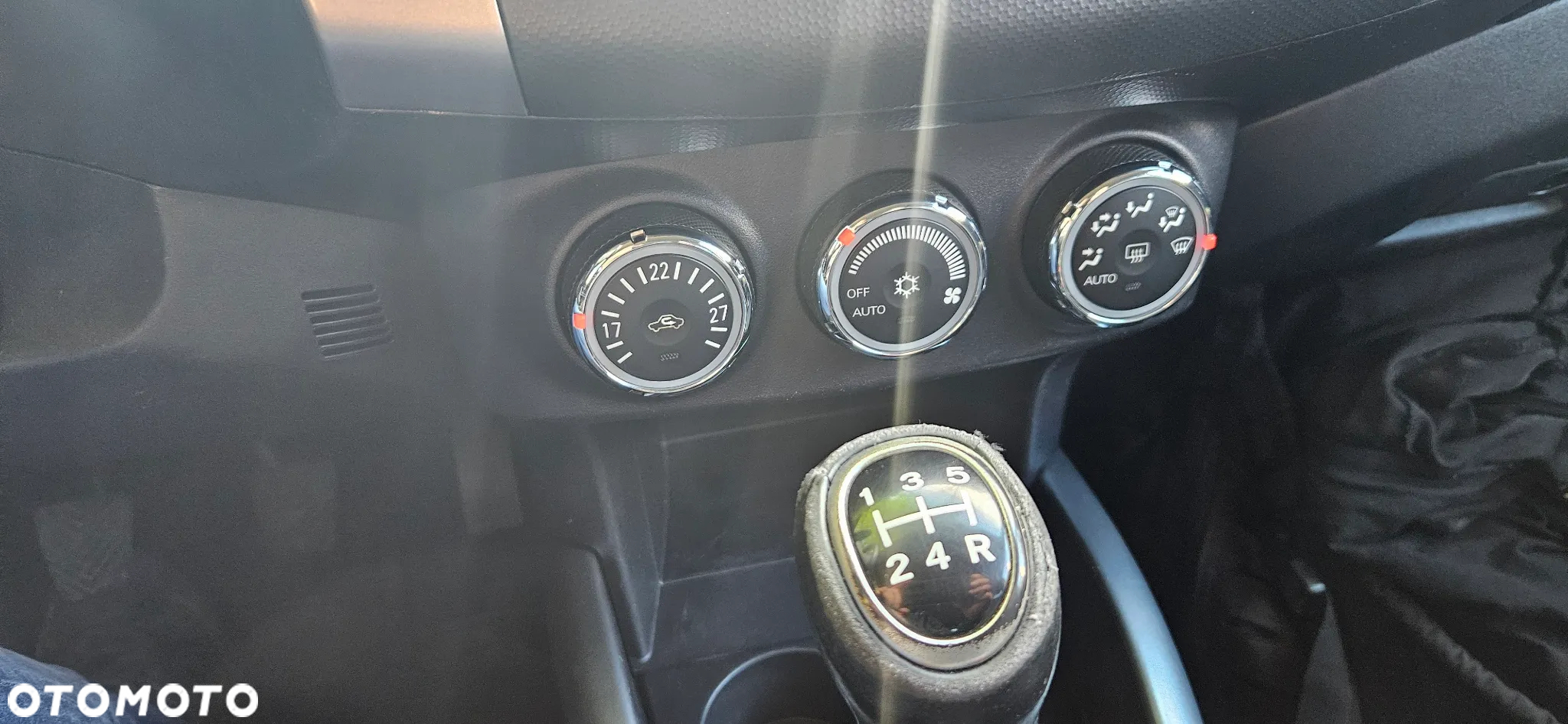 Mitsubishi Outlander 2.0 Intense + 2WD EU5 - 20